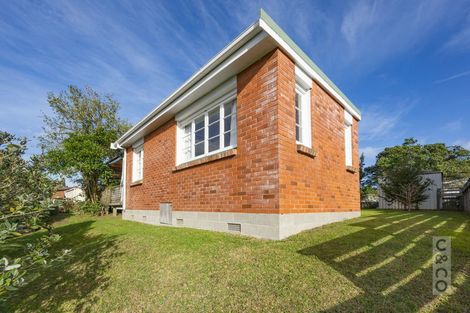 Photo of property in 16 Karaka Street, Helensville, 0800