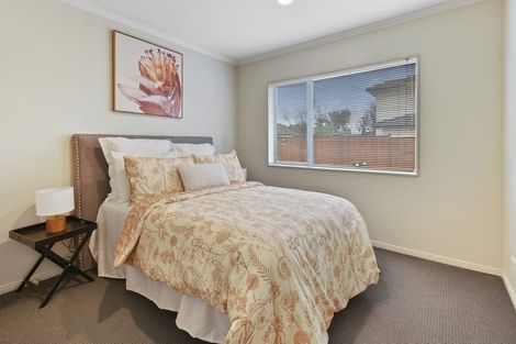Photo of property in 6 Fergy Crescent, Wattle Downs, Auckland, 2103