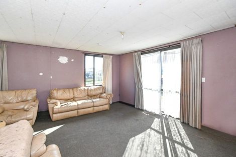 Photo of property in 1/3 Barneys Farm Road, Clendon Park, Auckland, 2103