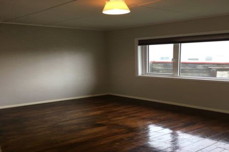 Photo of property in 3/24 Woodside Road, Massey, Auckland, 0614