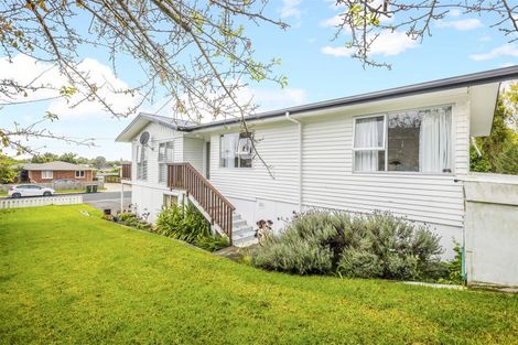 Photo of property in 17 Rembrandt Place, Opaheke, Papakura, 2113