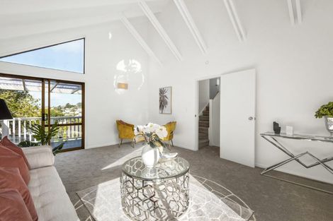Photo of property in 2/55 Monarch Avenue, Hillcrest, Auckland, 0627
