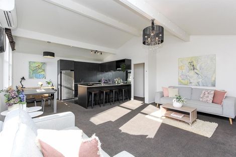 Photo of property in 22 Nevada Drive, Merrilands, New Plymouth, 4312