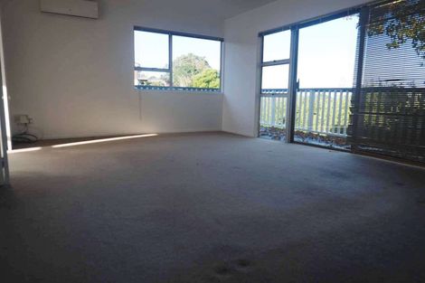 Photo of property in 37 Wyoming Avenue, Murrays Bay, Auckland, 0630