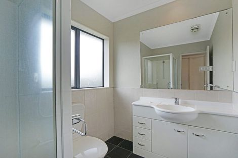 Photo of property in 33 Fergy Crescent, Wattle Downs, Auckland, 2103