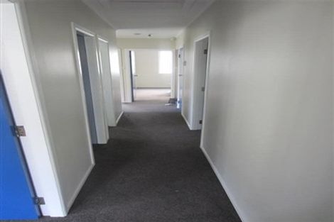 Photo of property in 208 Sievers Grove, Cannons Creek, Porirua, 5024