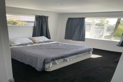 Photo of property in 2/200 Wainoni Road, Avondale, Christchurch, 8061