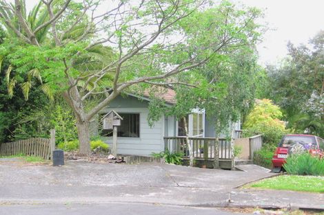 Photo of property in 20 Palm Court Drive, Glen Eden, Auckland, 0602
