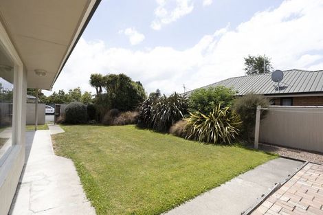 Photo of property in 14 Fraser Place, Rangiora, 7400