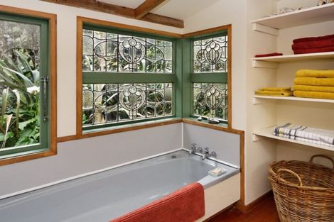 Photo of property in 66 Karekare Road, Karekare, Auckland, 0772