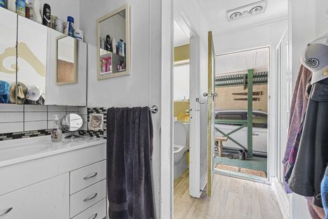 Photo of property in 10 Te Rangi Hiroa Place, Urenui, 4375