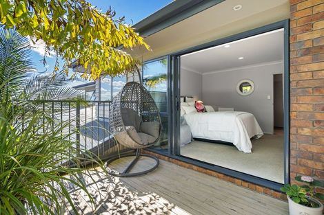 Photo of property in 18 Ko Place, Pyes Pa, Tauranga, 3112