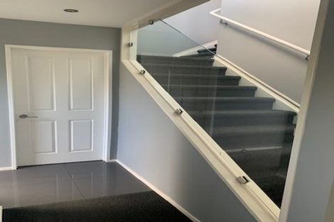 Photo of property in 19 Patons Road, Howick, Auckland, 2014