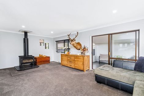 Photo of property in 25 Westfield Avenue, Templeton, Christchurch, 8042