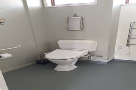 Photo of property in 1/123 Chivalry Road, Glenfield, Auckland, 0629