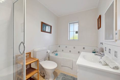 Photo of property in 15a Puriri Street, Hilltop, Taupo, 3330