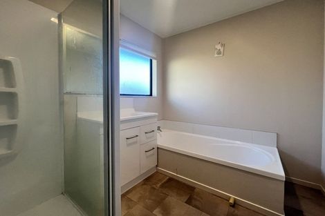 Photo of property in 1 Northwood Close, Woodridge, Wellington, 6037