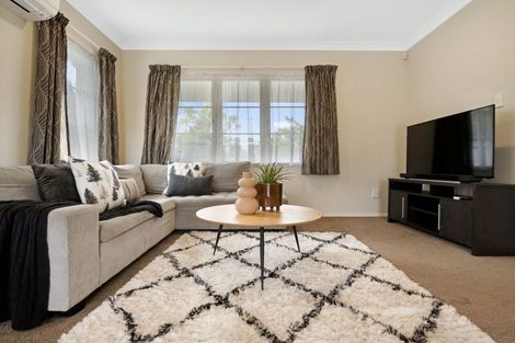 Photo of property in 13 Vardon Road, St Andrews, Hamilton, 3200