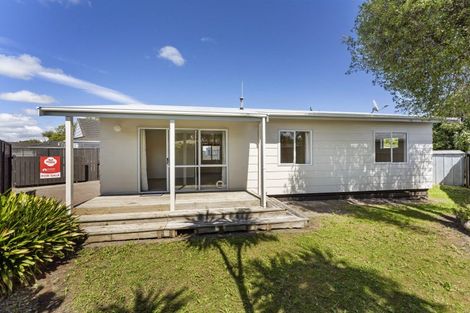 Photo of property in 5 Newton Place, Westbrook, Palmerston North, 4412