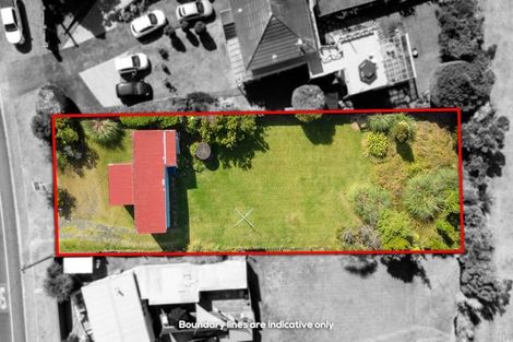 Photo of property in 1305 Whangaparaoa Road, Army Bay, Whangaparaoa, 0930