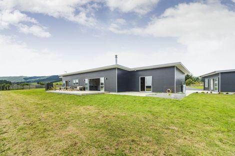 Photo of property in 15 Highland View Drive, Tokomaru, Palmerston North, 4474