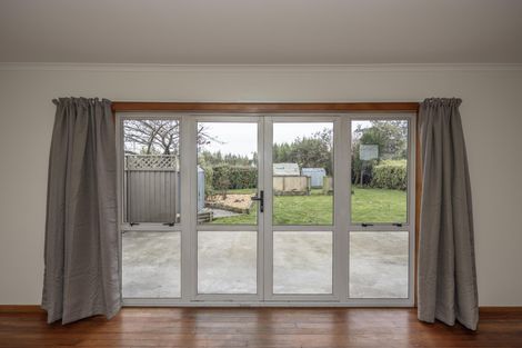 Photo of property in 28 Awamoa Road, Holmes Hill, Oamaru, 9401