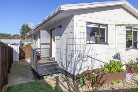 Photo of property in 12 Hookway Grove, Paraparaumu, 5032