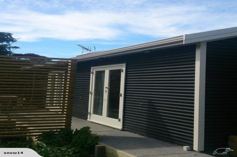 Photo of property in 1/16 Arahoe Road, New Lynn, Auckland, 0600