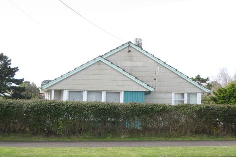 Photo of property in 40 Banks Street, Marfell, New Plymouth, 4310