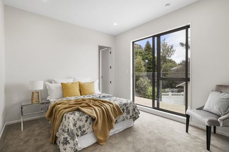 Photo of property in 1/15d Verran Road, Birkenhead, Auckland, 0626