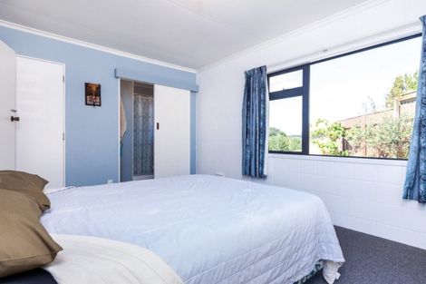 Photo of property in 12 Evelyn Place, Welbourn, New Plymouth, 4310