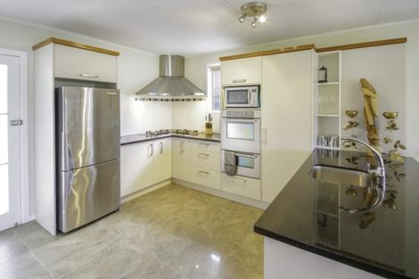 Photo of property in 38 Waterfront Road, Pukenui, 0484