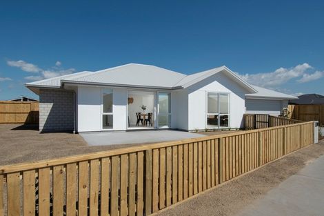 Photo of property in 12 Anchor Crescent, Papamoa, 3118