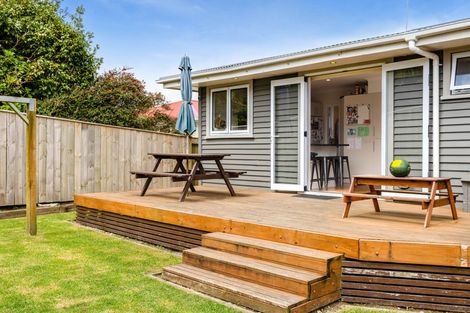 Photo of property in 5 Belair Avenue, Blagdon, New Plymouth, 4310