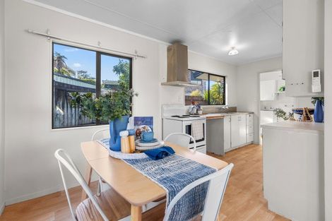 Photo of property in 14a Pokapu Place, Bethlehem, Tauranga, 3110