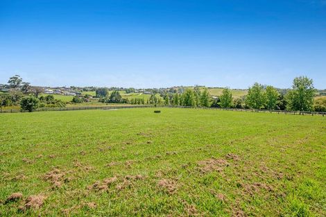 Photo of property in 60 Goodall Road, Snells Beach, 0920