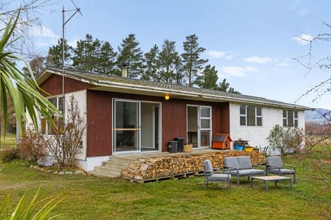 Photo of property in 2182 Tarras-cromwell Road, Tarras, Cromwell, 9383