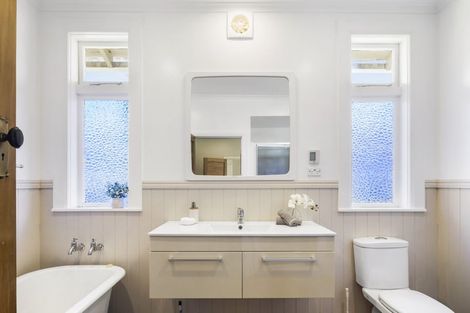 Photo of property in 45a Kemp Street, Kilbirnie, Wellington, 6022