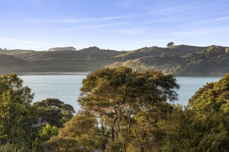 Photo of property in 4 Bay View Road, Raglan, 3225