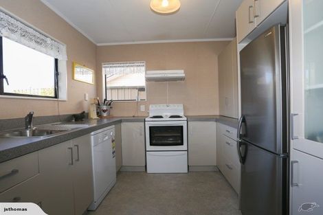 Photo of property in 44 Whiting Crescent, Greenmeadows, Napier, 4112