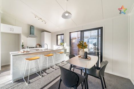 Photo of property in 18d Norana Road, Maoribank, Upper Hutt, 5018