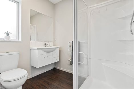 Photo of property in 15 Saint Peters Close, Woolston, Christchurch, 8062