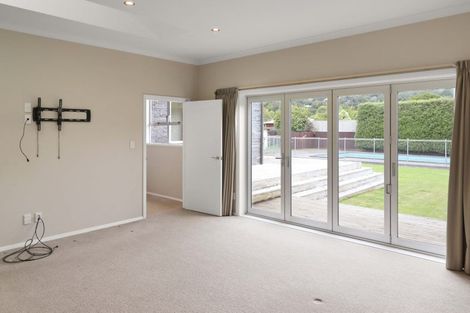 Photo of property in 270a Fergusson Drive, Heretaunga, Upper Hutt, 5018