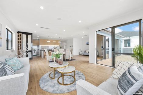 Photo of property in 20 Evergreen Parade, Rosehill, Papakura, 2113