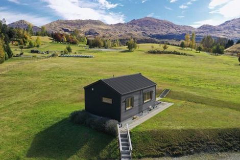 Photo of property in 62 Fitzpatrick Road, Dalefield, Queenstown, 9371