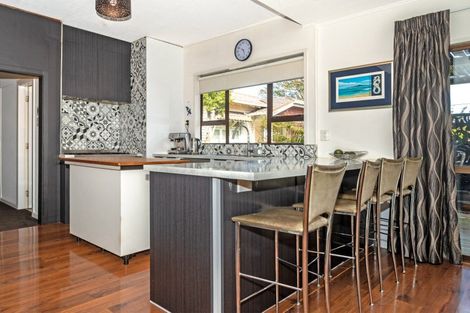 Photo of property in 2 Gordon Street, Mangapapa, Gisborne, 4010