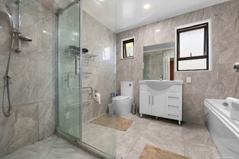 Photo of property in 7 Glen Norman Avenue, Henderson, Auckland, 0610