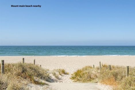 Photo of property in 28 Oceanview Road, Mount Maunganui, 3116