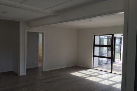 Photo of property in 695 State Highway 16, Kumeu, 0891