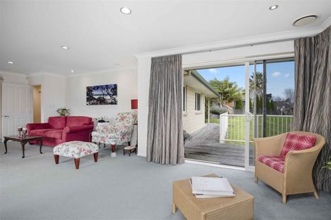 Photo of property in 114g Sandspit Road, Waiuku, 2123